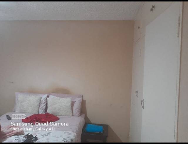 2 BEDROOM APARTMENT FOR SALE IN SUNNYSIDE